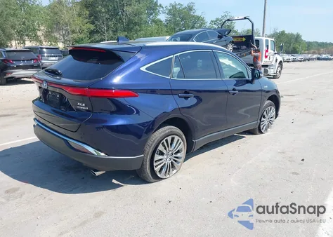 2021 Toyota Venza Xle из США, поврежденный, VIN JTEAAAAH3MJ068610